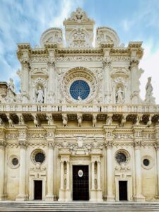 Chiesa Santa Croce - La Perla del Barocco Italiano